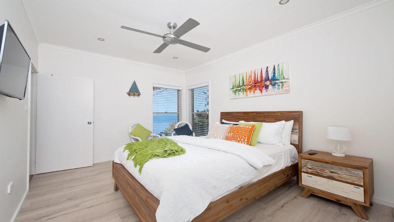 Dutchie'S Sand & Sea Beach House - Easy Walk To The Beach Нельсон-Бей Экстерьер фото